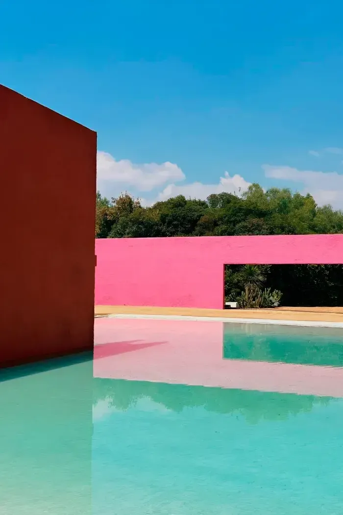 Dare to Discover Cuadra San Cristobal