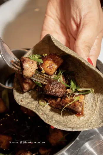 A walking guide to the neighborhood's taquerías